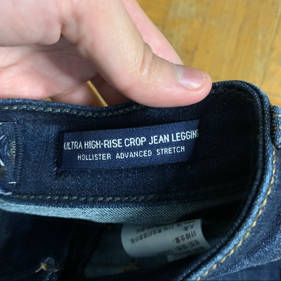 Hollister Dark Ultra High Rise Crop Jean Leggings - Picture 15 of 15